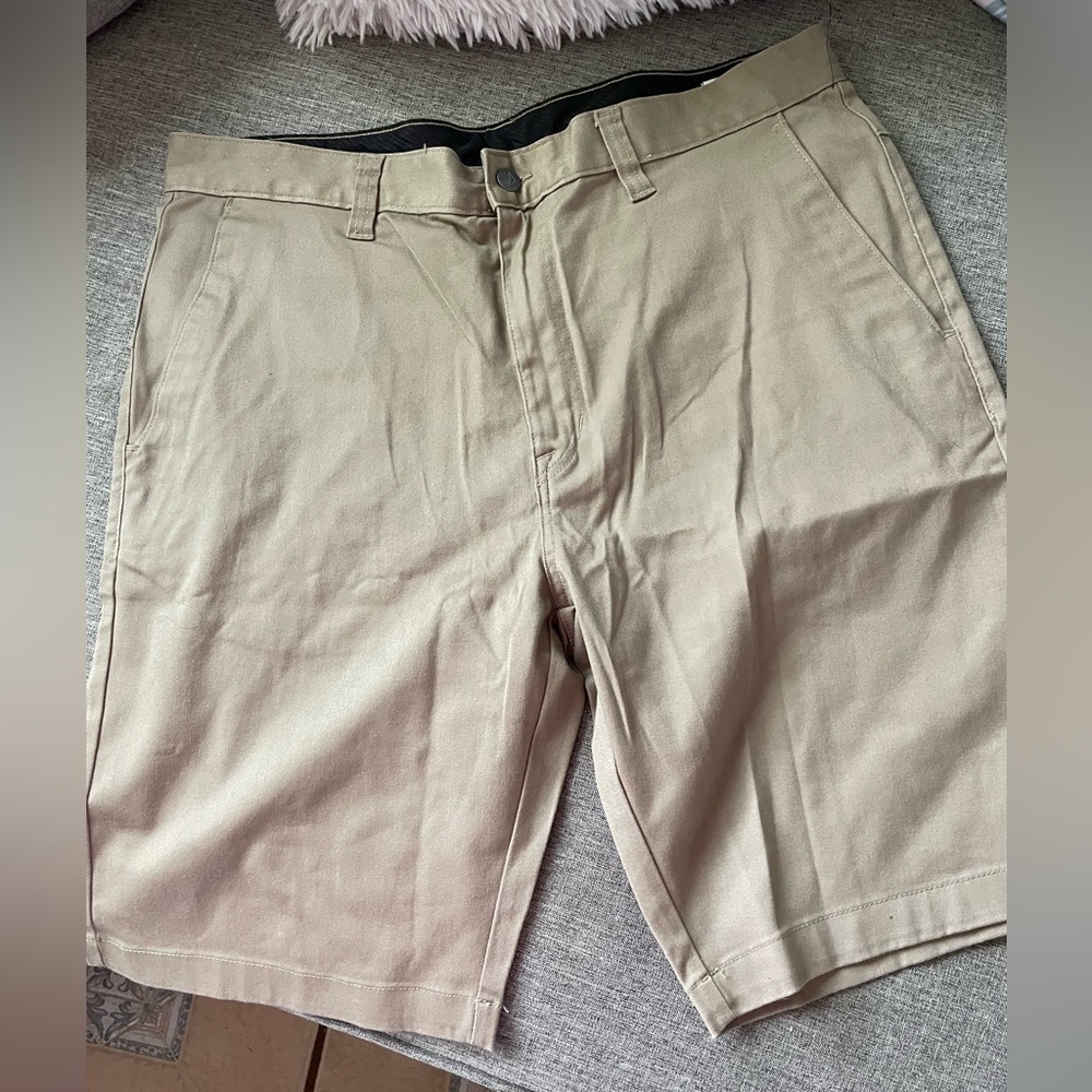 Volcom True To This TAN Stretch Flat Front High Waist Shorts Men’s 36 NEW